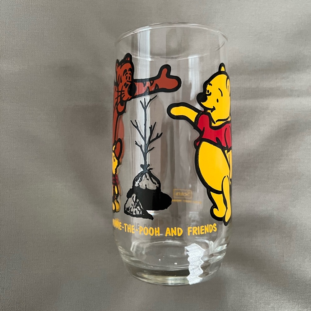 Winnie the Pooh and Friends Vintage 1970s Glass Tumbler from Sears